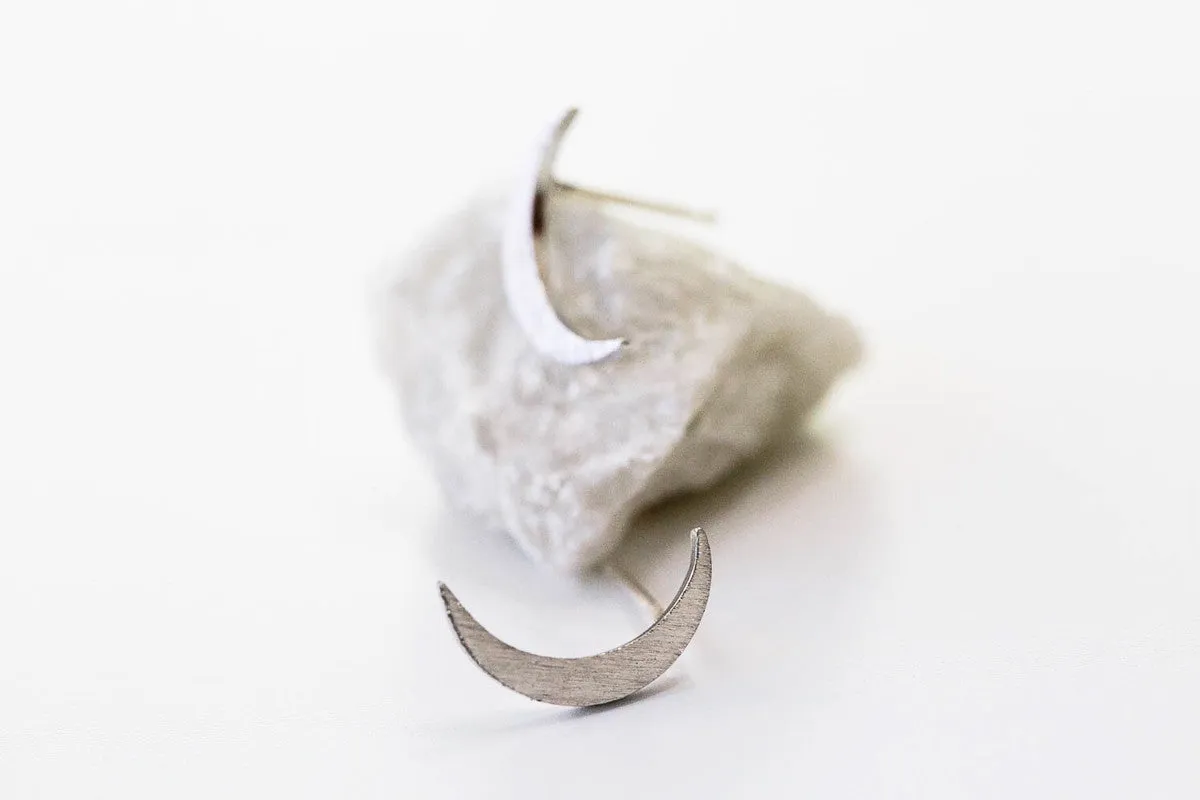 925 Moon earrings-CC