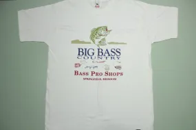 Big Bass Country Bass Pro Shops Springfield Missouri Vintage 90's Tourist T-Shirt