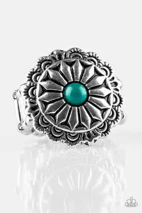 Daringly Daisy - Green Ring