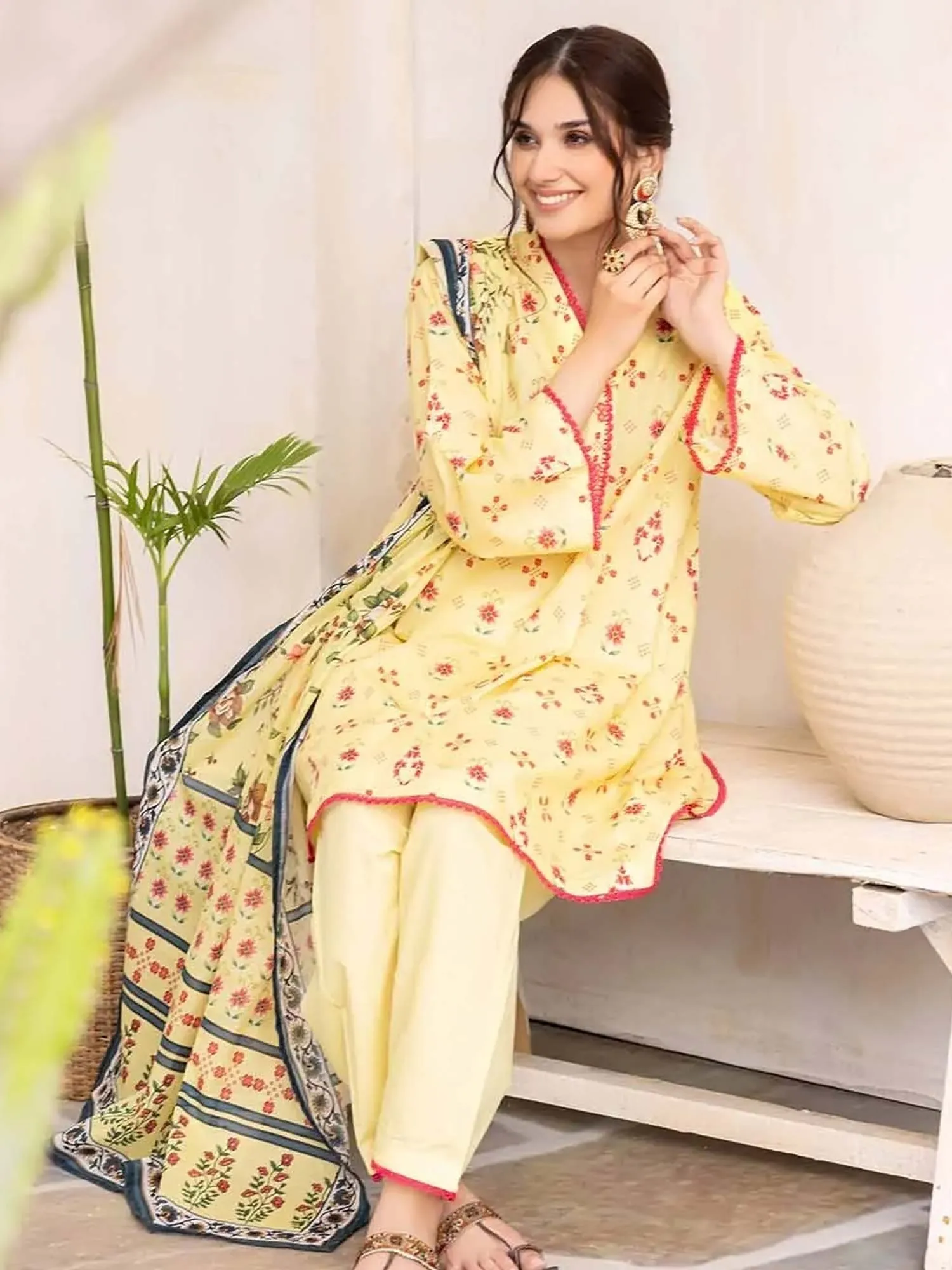 Gul Ahmed Lawn "Summer Solstice" Unstitched Yellow 3-Piece (CL-32495)