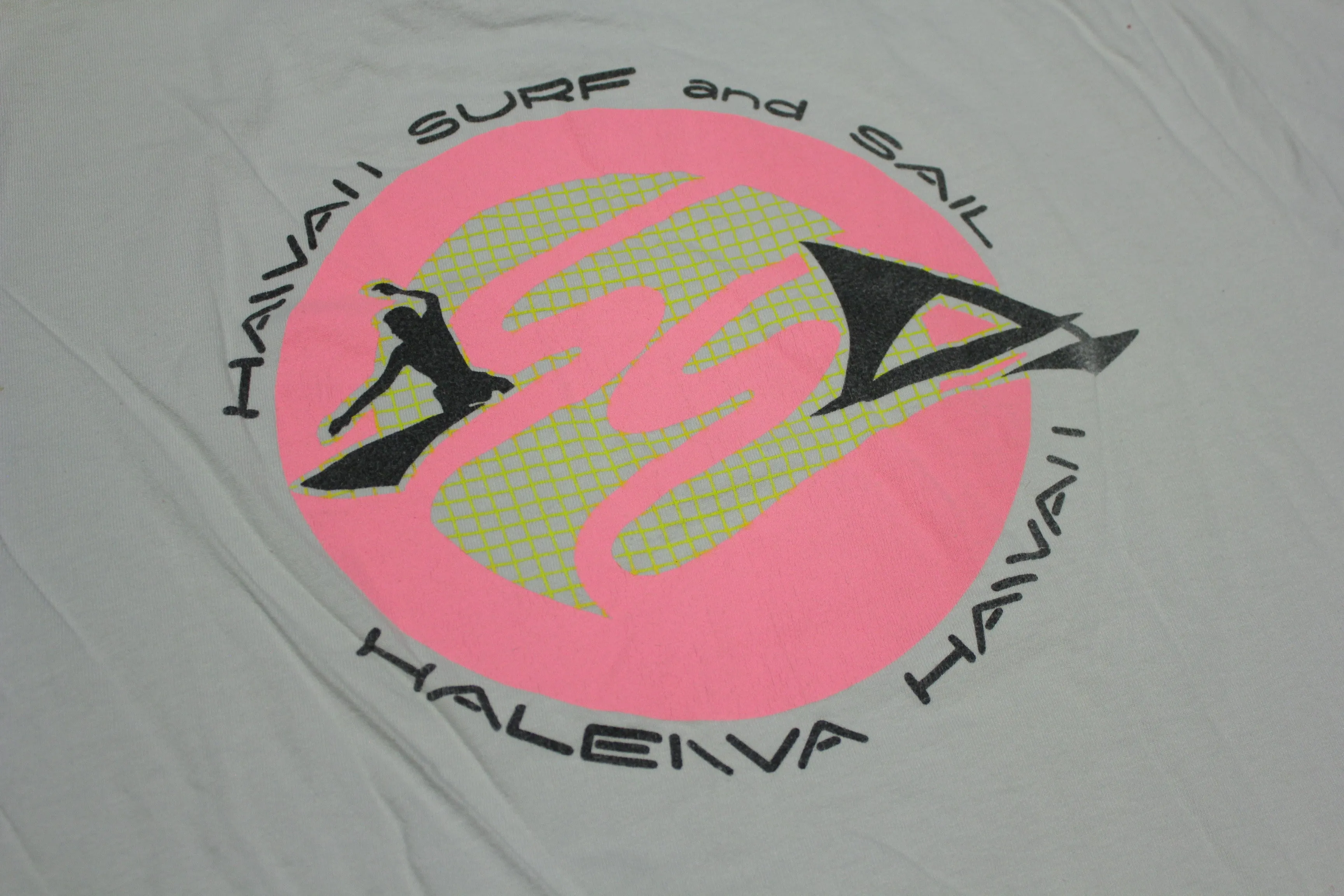 Haleiwa Hawaii Surf and Sail Vintage 80's Hanes USA T-Shirt