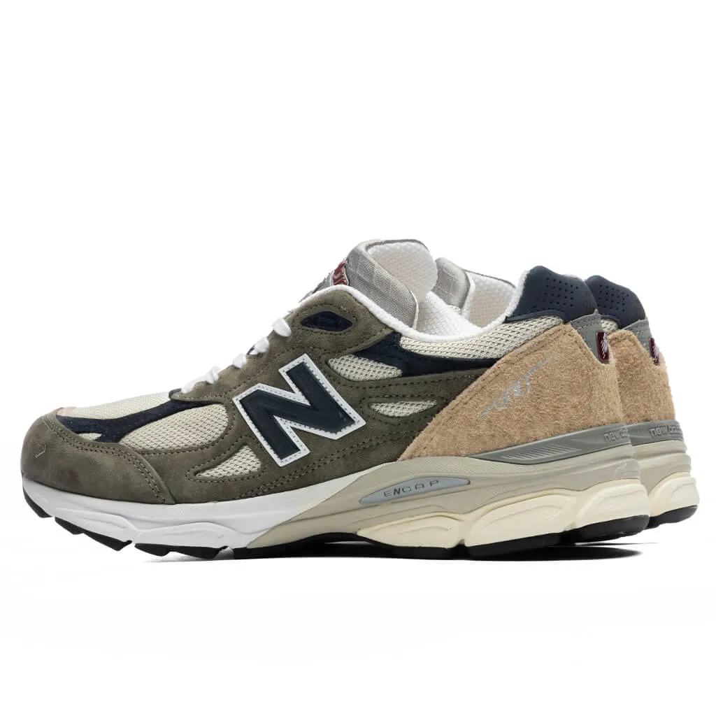 New Balance x Teddy Santis 990v3 - Olive