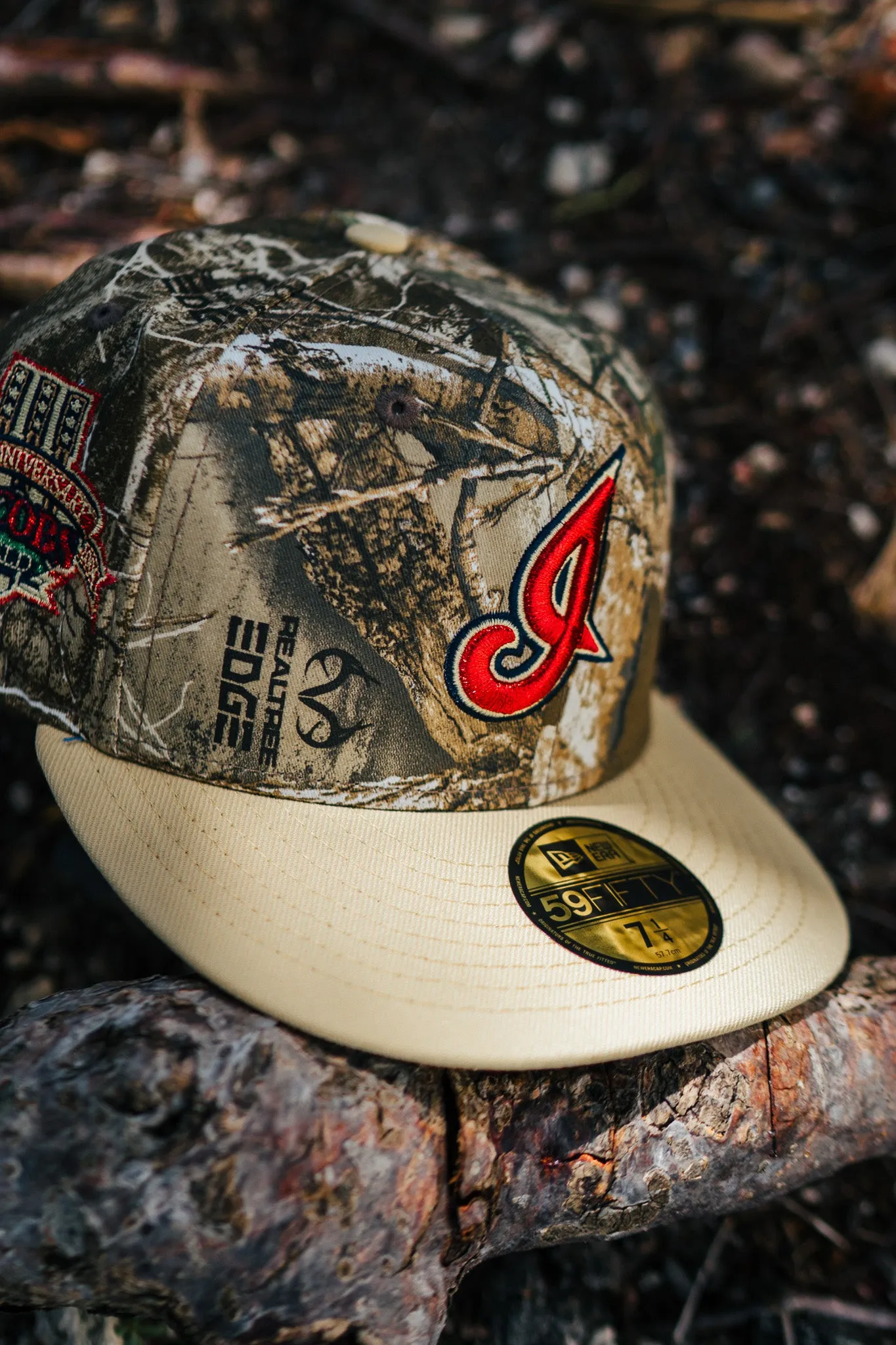 New Era Cleveland Indians Jacobs Field Green UV (Real Tree Camo/Vegas Gold)