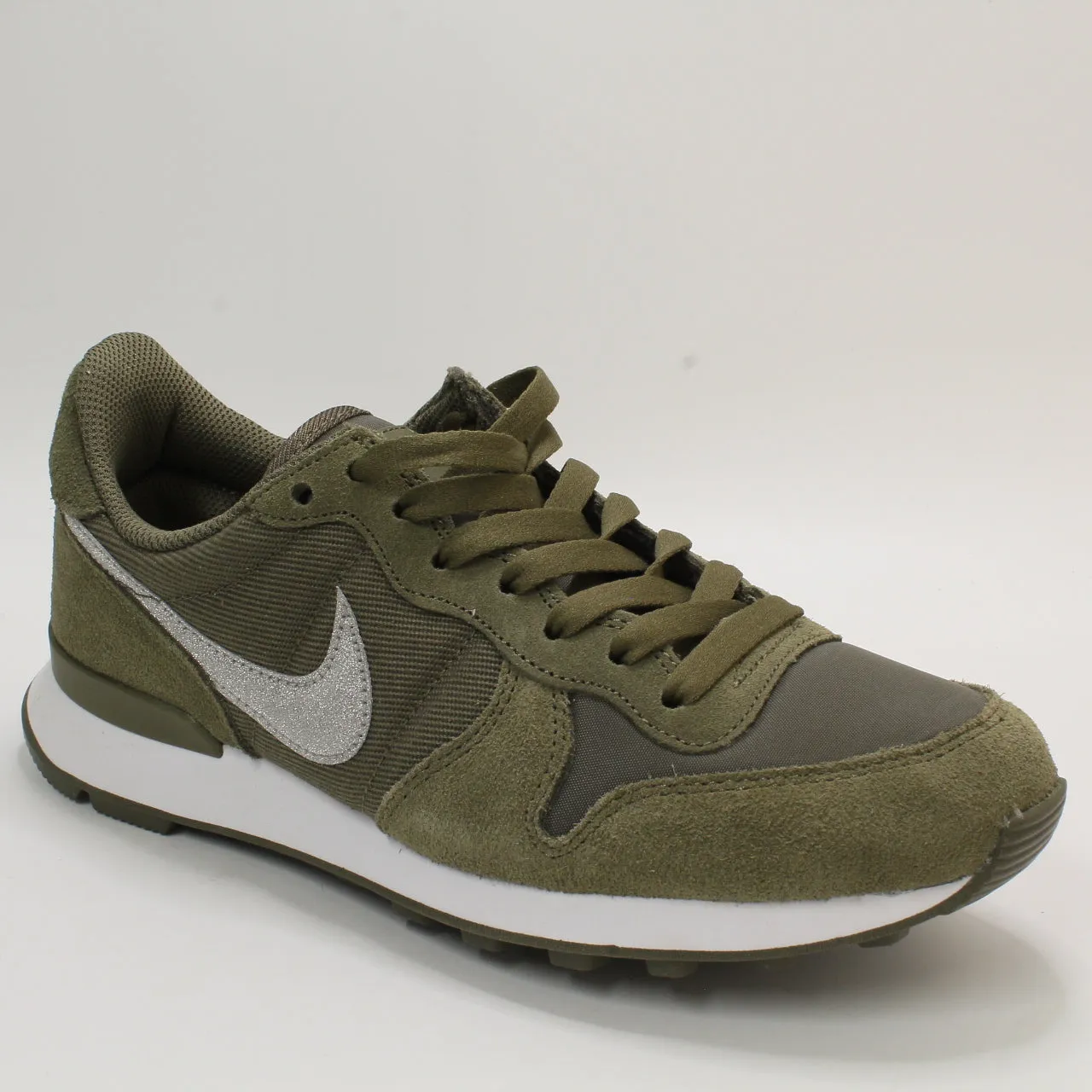 Nike Internationalist Medium Olive White Trainers