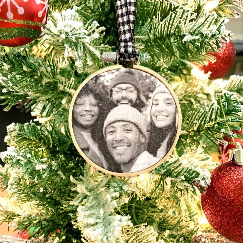 Personalized Photo Ornaments with Your Photos in a Gift Box Set of 3